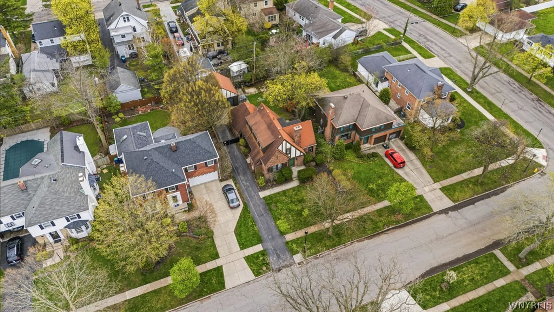 Property at 398 Brantwood Road, Amherst, NY 14226 9