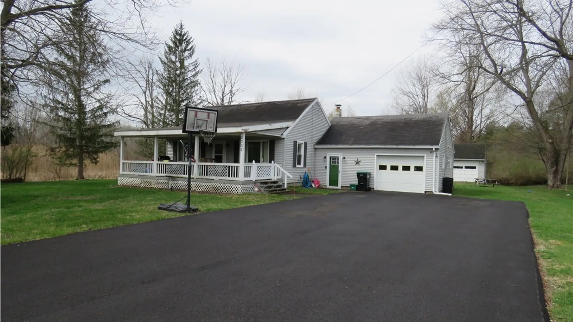 Property at 8752 Donahue Road, Batavia, NY 14020 3