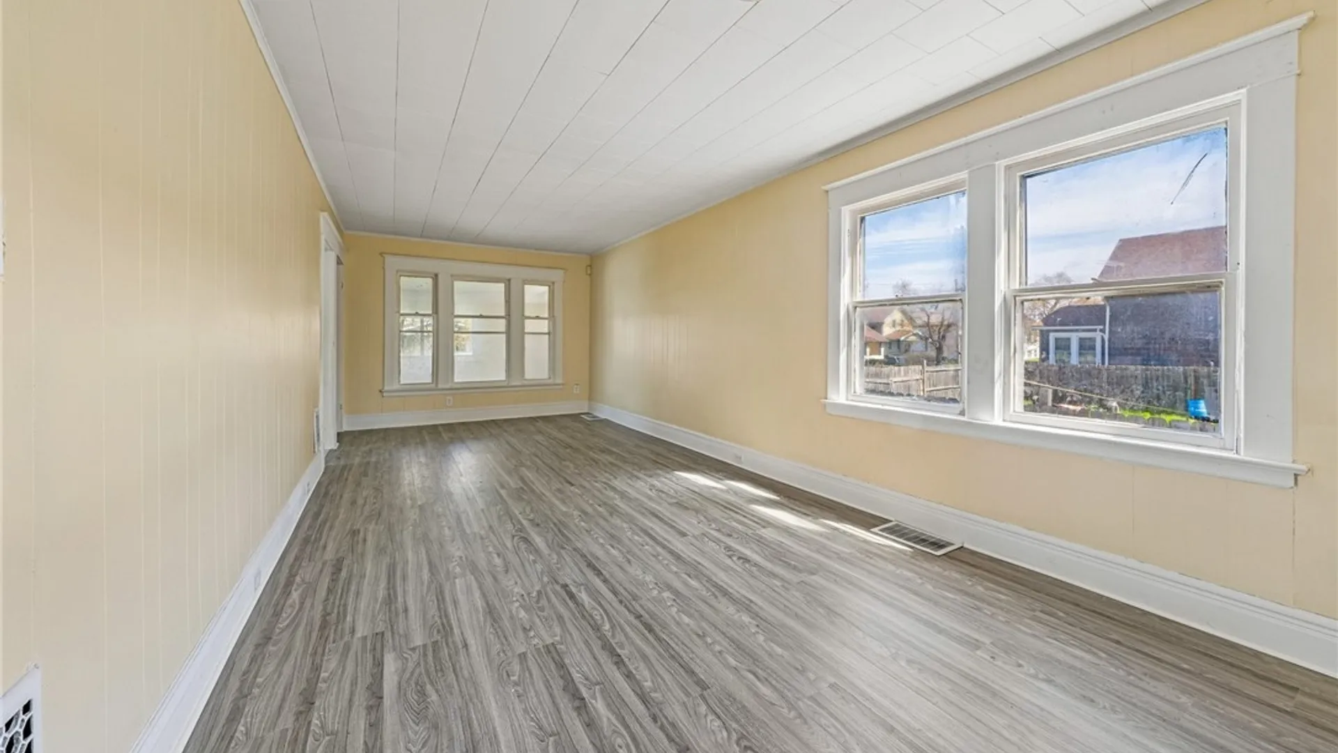 Property at 203 Hutchinson Avenue, Buffalo, NY 14215 22
