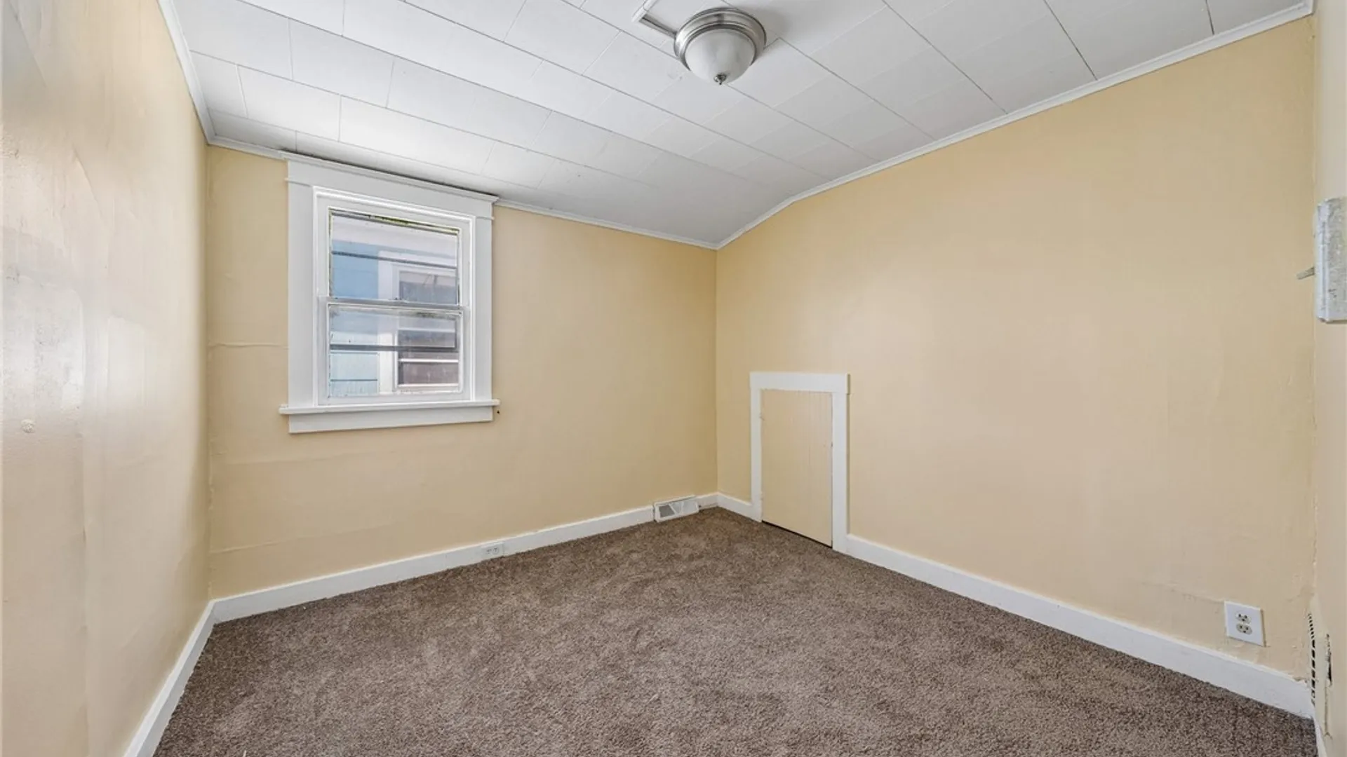 Property at 203 Hutchinson Avenue, Buffalo, NY 14215 40