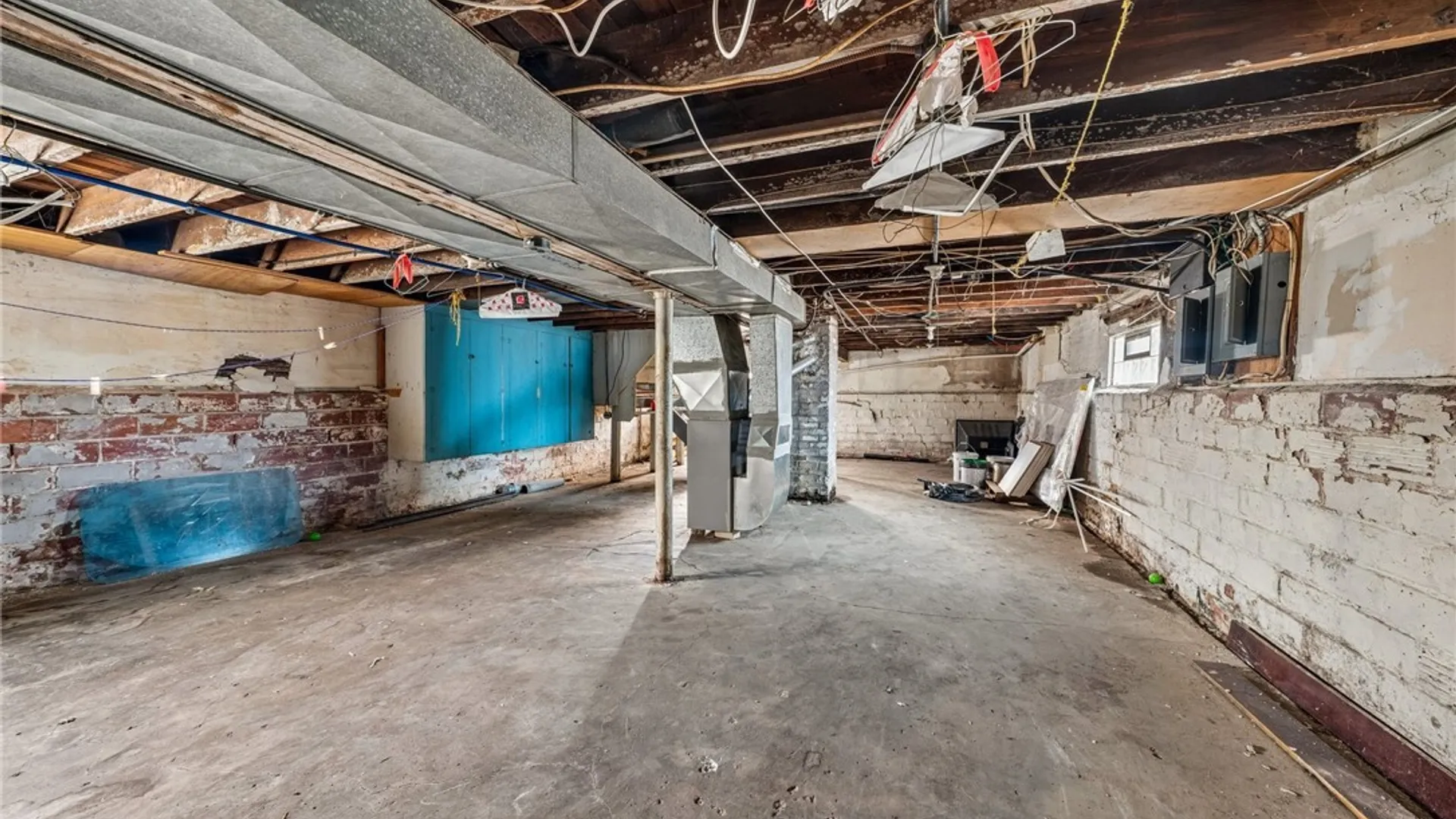 Property at 203 Hutchinson Avenue, Buffalo, NY 14215 49