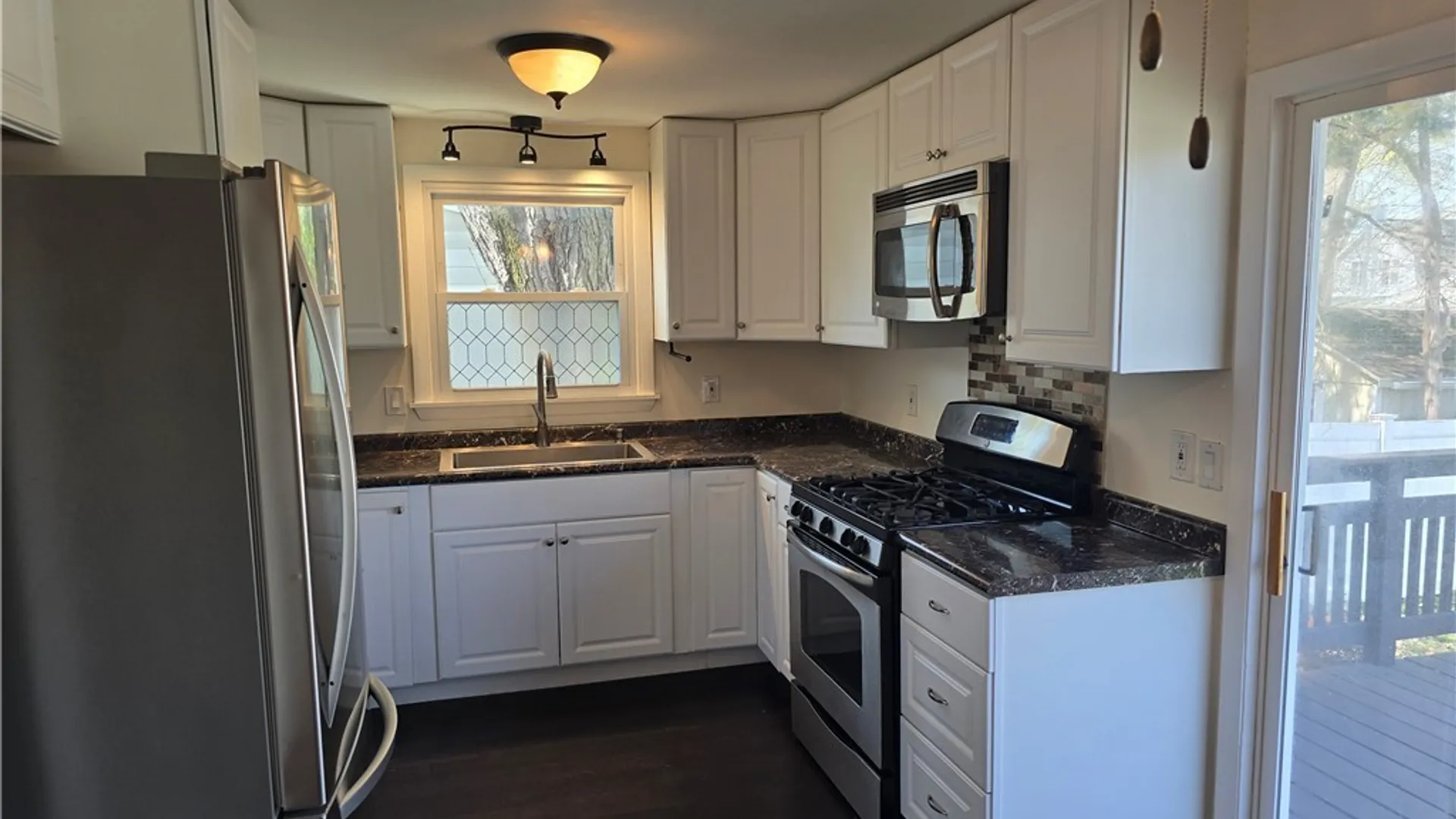 Property at 107 Harding Ave N, Salina, NY 13088 5