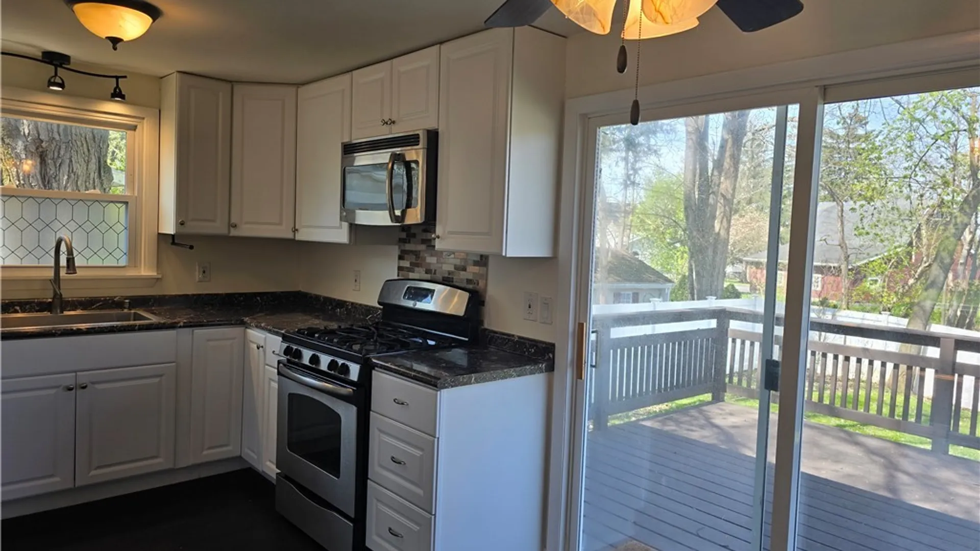 Property at 107 Harding Ave N, Salina, NY 13088 6