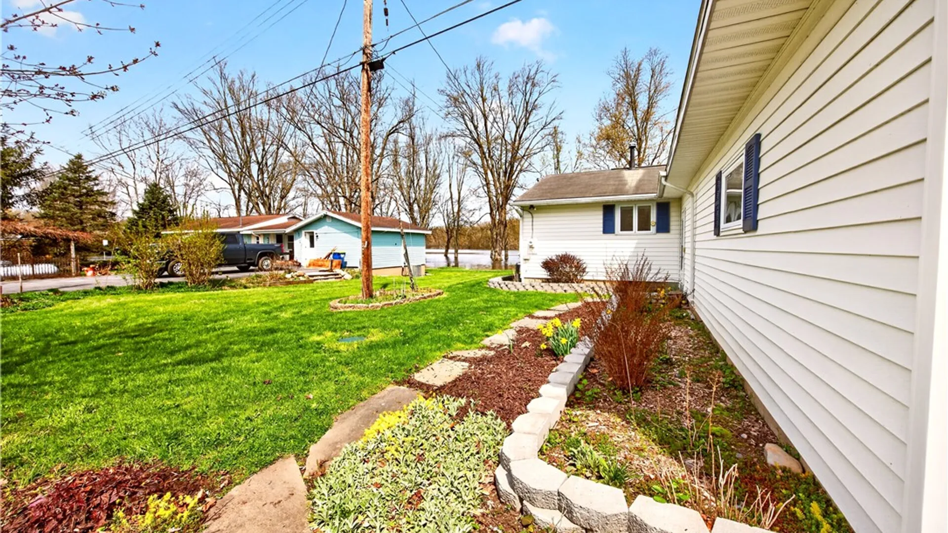 Property at 488 Hollis Park, Elbridge, NY 13080 4