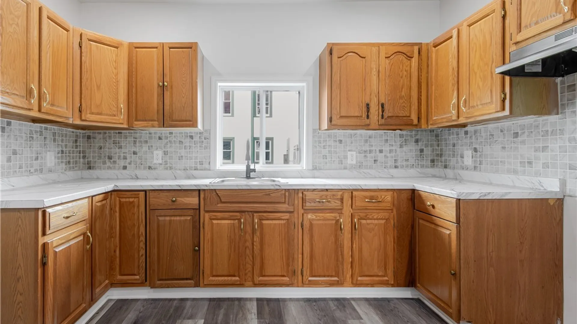 Property at 610 Ontario Street, Buffalo, NY 14207 18