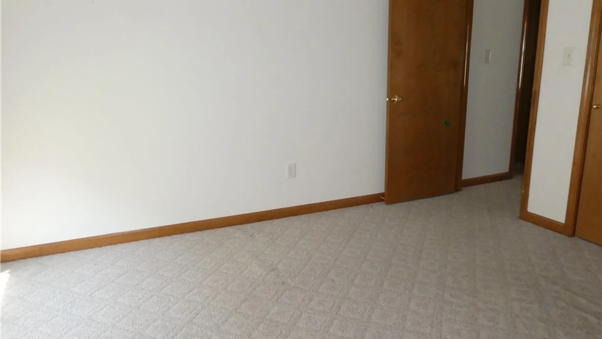 Property at 17 Parwood Trail, Cheektowaga, NY 14043 9