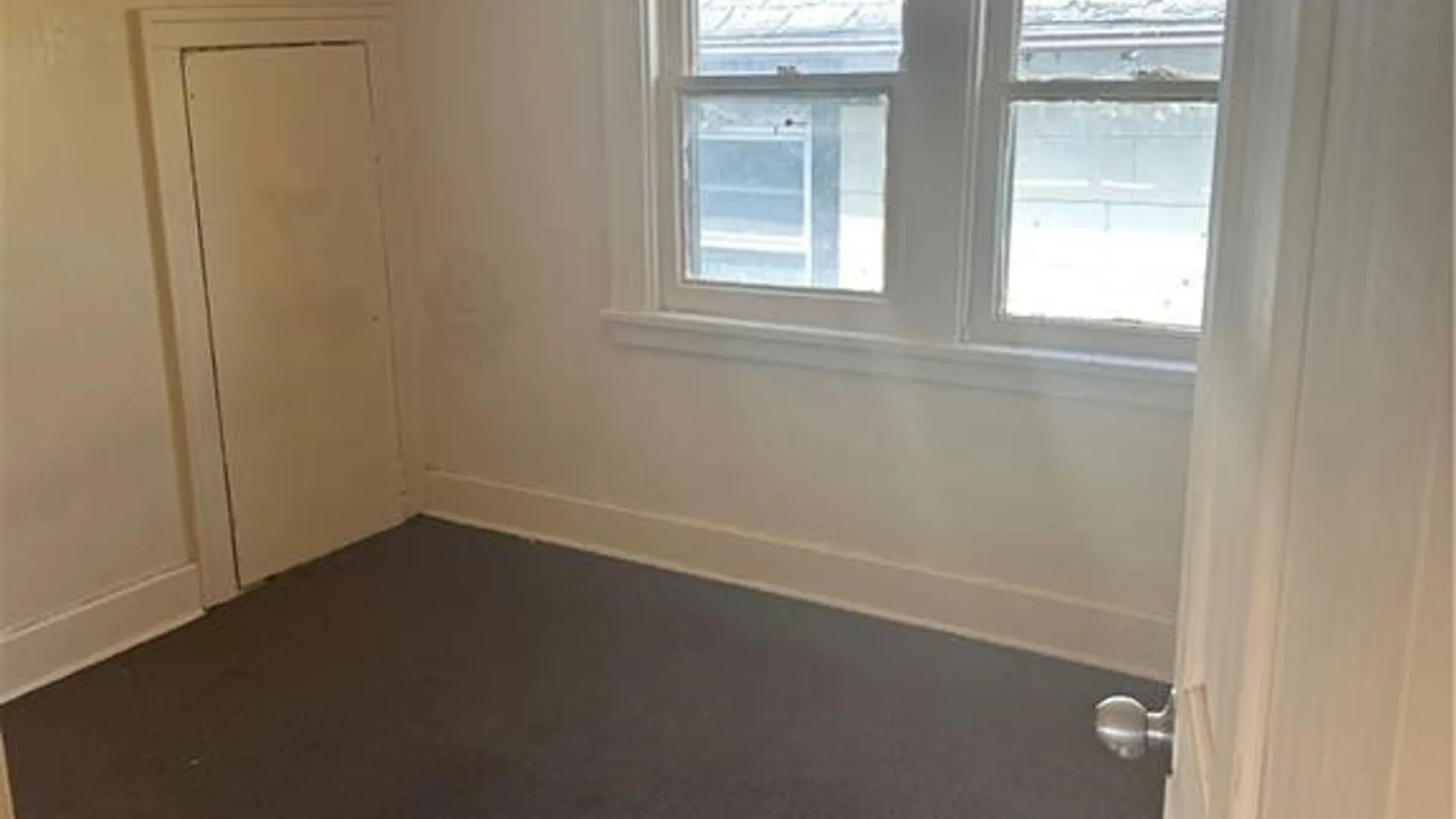 Property at 54 Decker Street, Buffalo, NY 14215 12