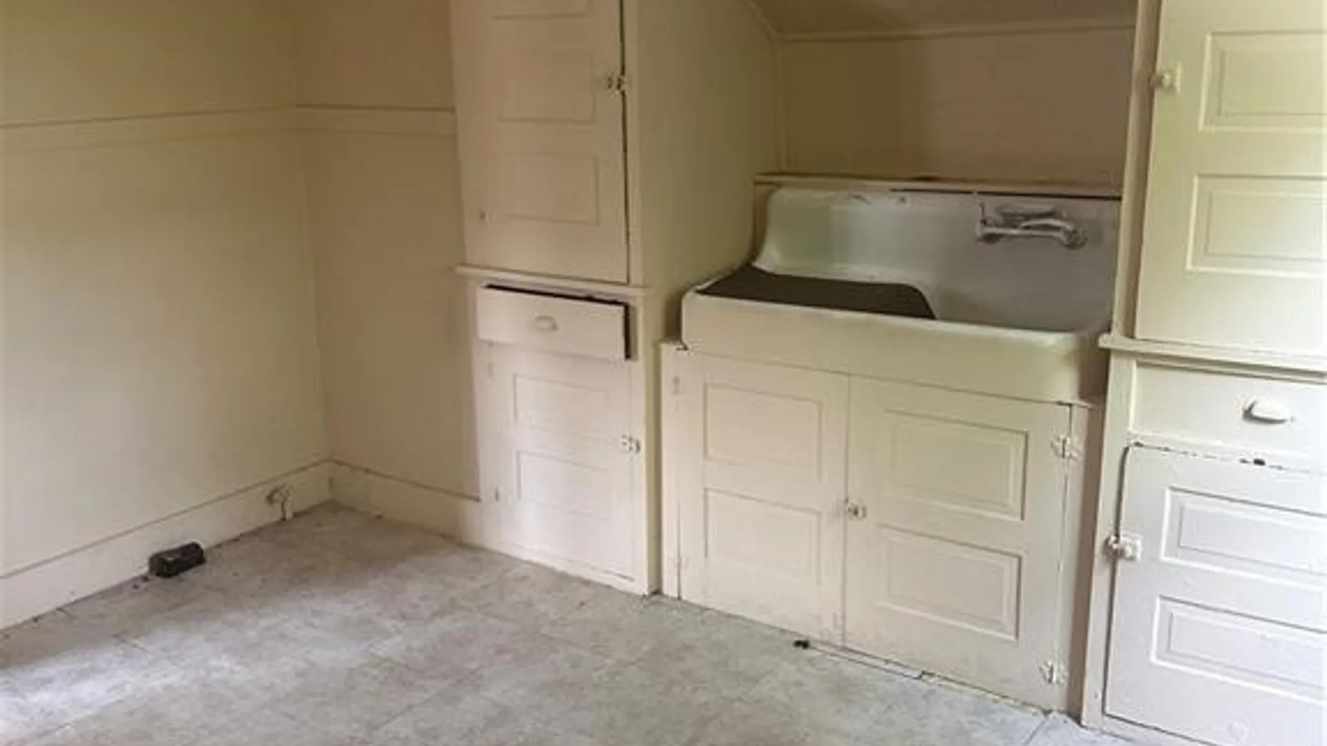 Property at 54 Decker Street, Buffalo, NY 14215 14