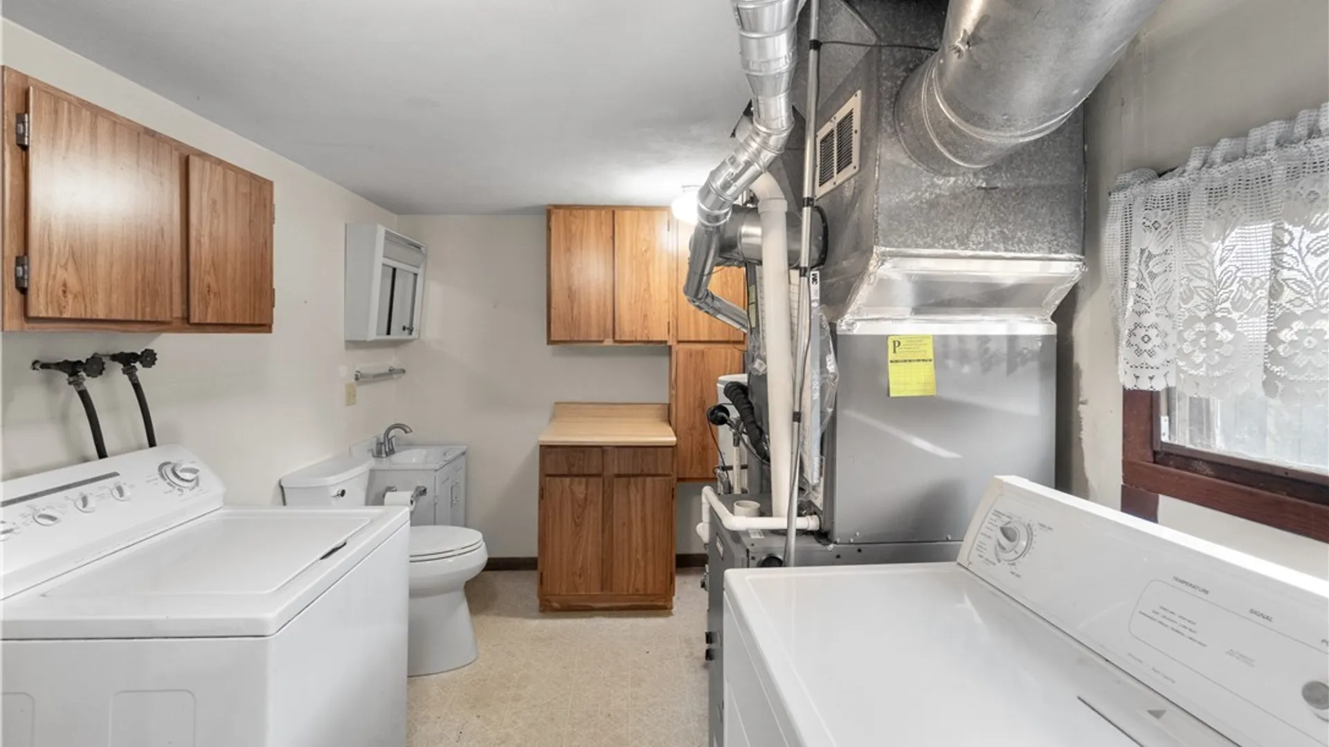 Property at 300 Columbus Avenue, Camillus, NY 13219 9