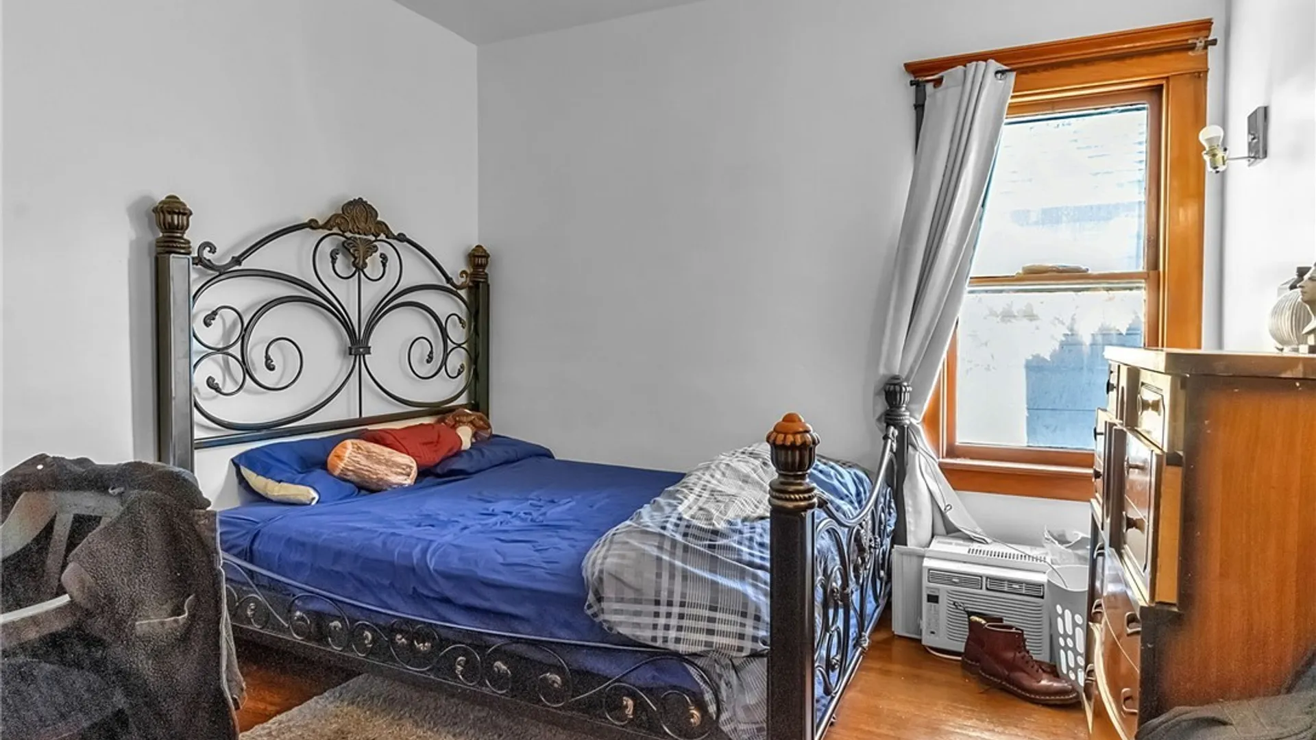Property at 95 Montrose Avenue, Buffalo, NY 14214 15