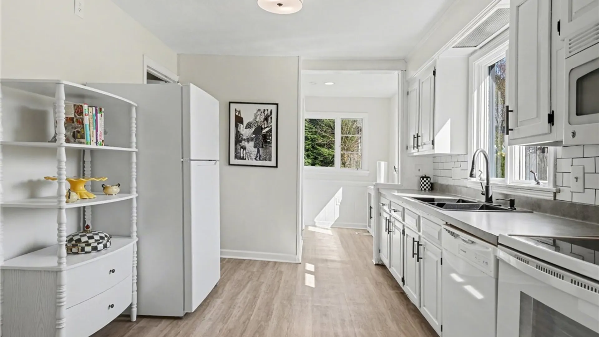 Property at 239 Fairport Road, Pittsford, NY 14450 13