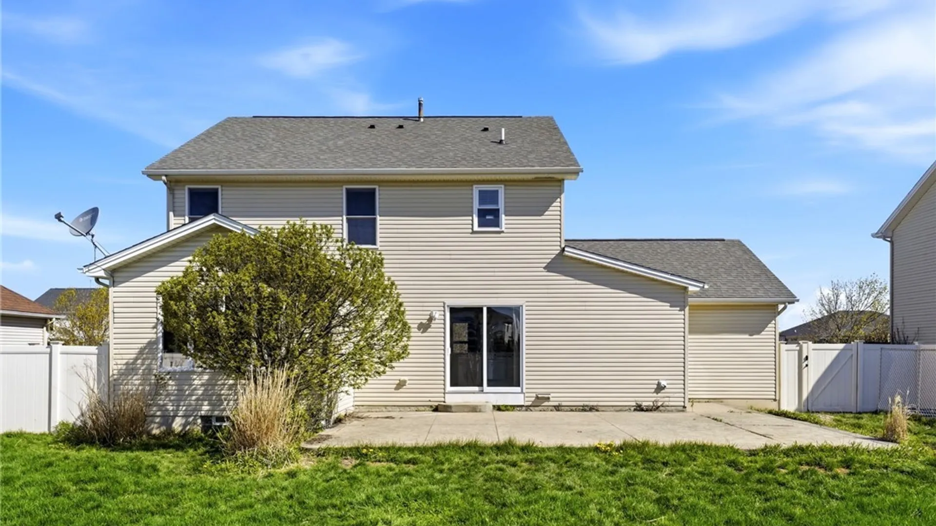 Property at 45 Summerfield Drive, Lancaster, NY 14086 47