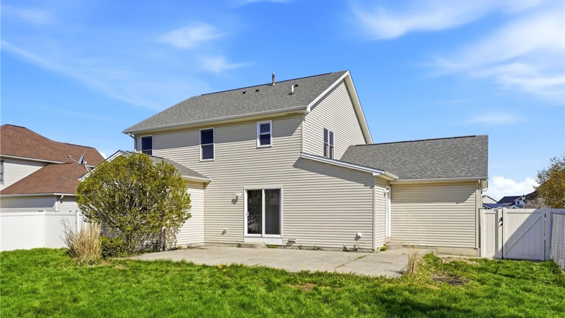Property at 45 Summerfield Drive, Lancaster, NY 14086 48