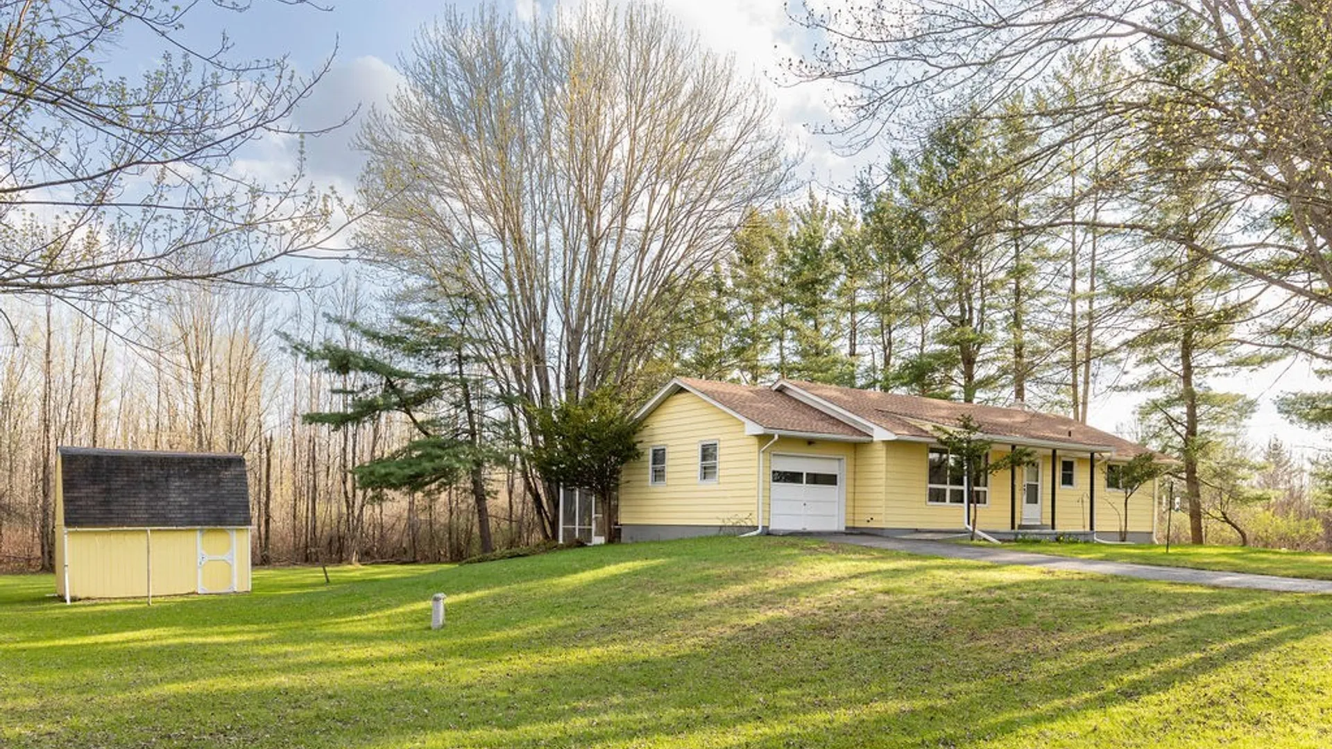 Property at 4960 Orangeport Road, Clay, NY 13029 4
