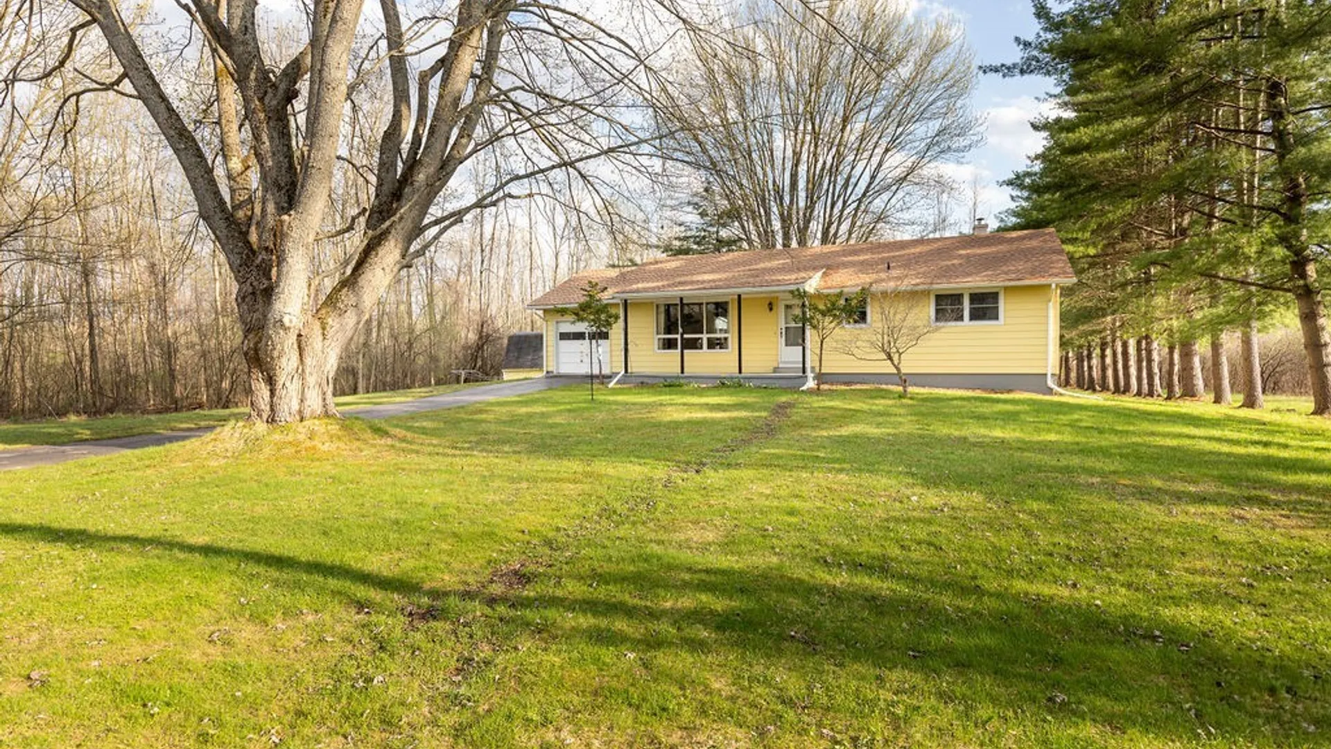 Property at 4960 Orangeport Road, Clay, NY 13029 7