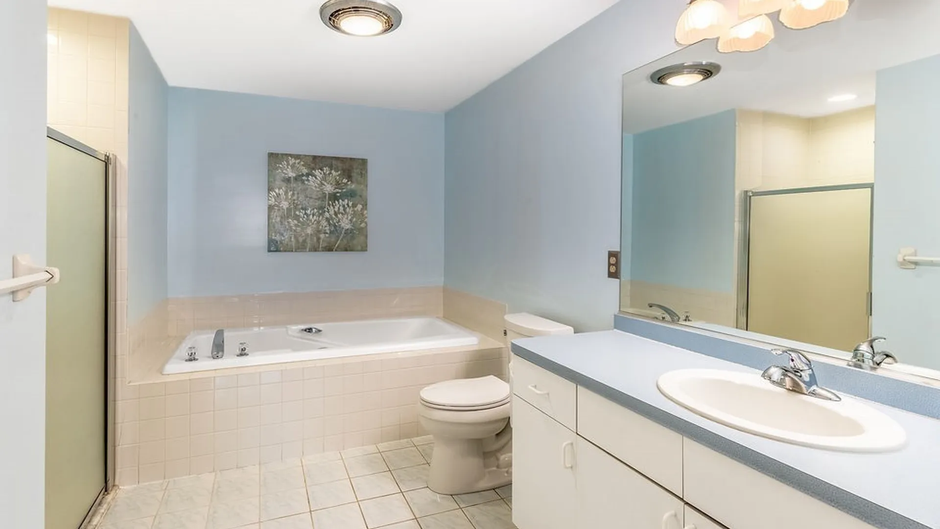 Property at 38 Cobblestone Lane, Amherst, NY 14221 17