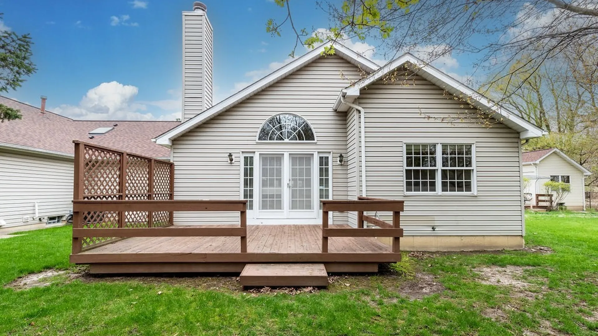 Property at 38 Cobblestone Lane, Amherst, NY 14221 2