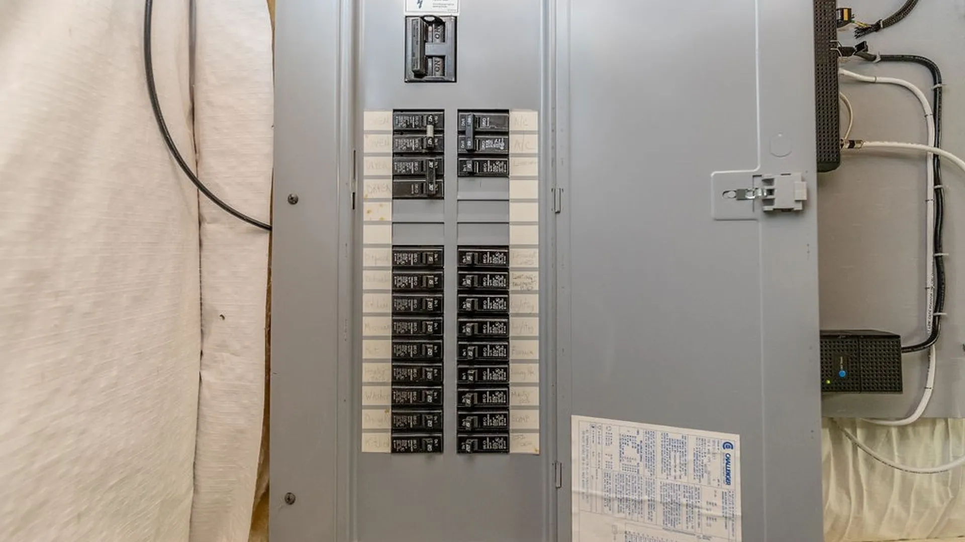 Property at 38 Cobblestone Lane, Amherst, NY 14221 27