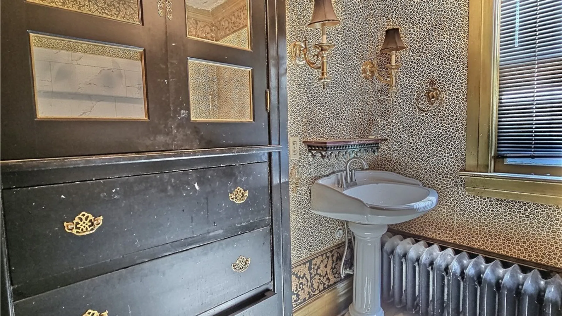 Property at 208 Embargo Street, Rome, NY 13440 14