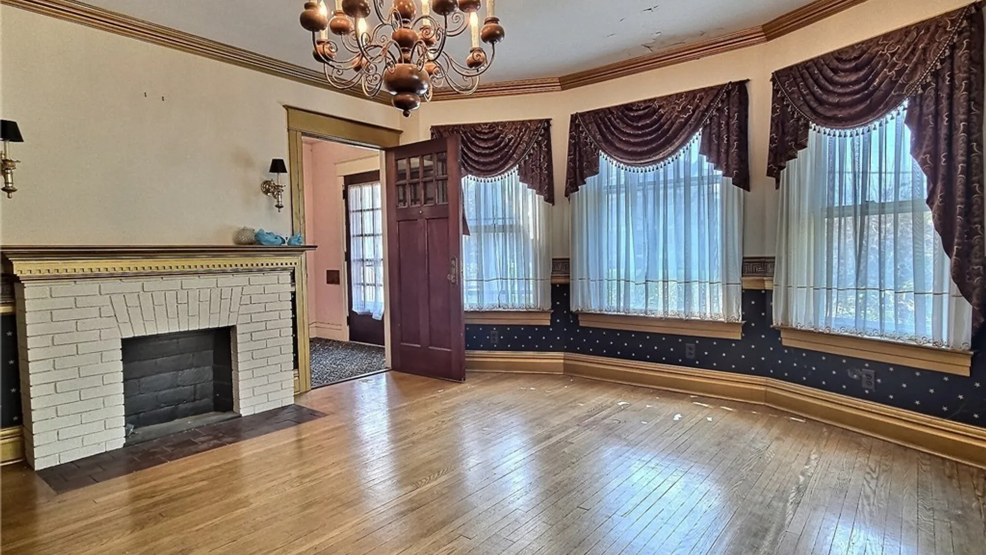 Property at 208 Embargo Street, Rome, NY 13440 4