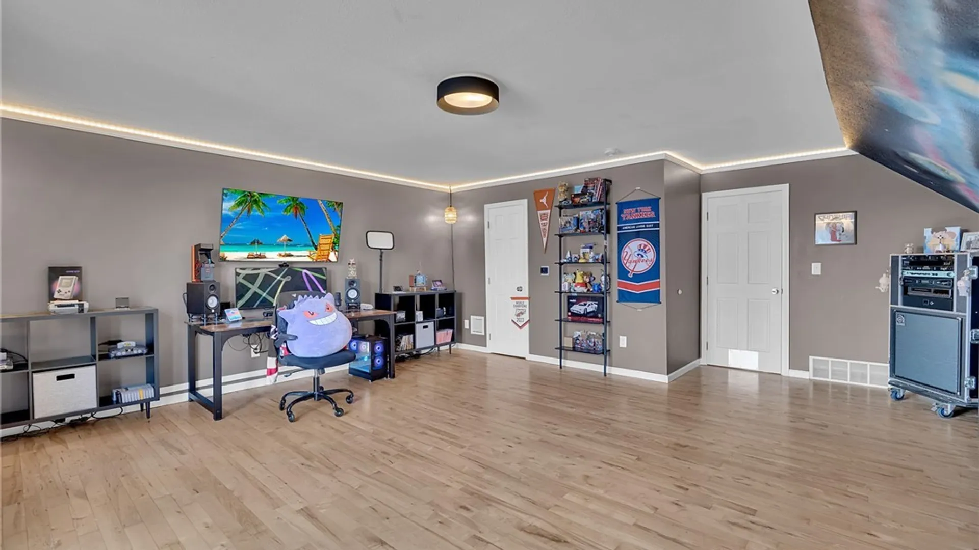 Property at 7220 Schultz Road, Wheatfield, NY 14120 37