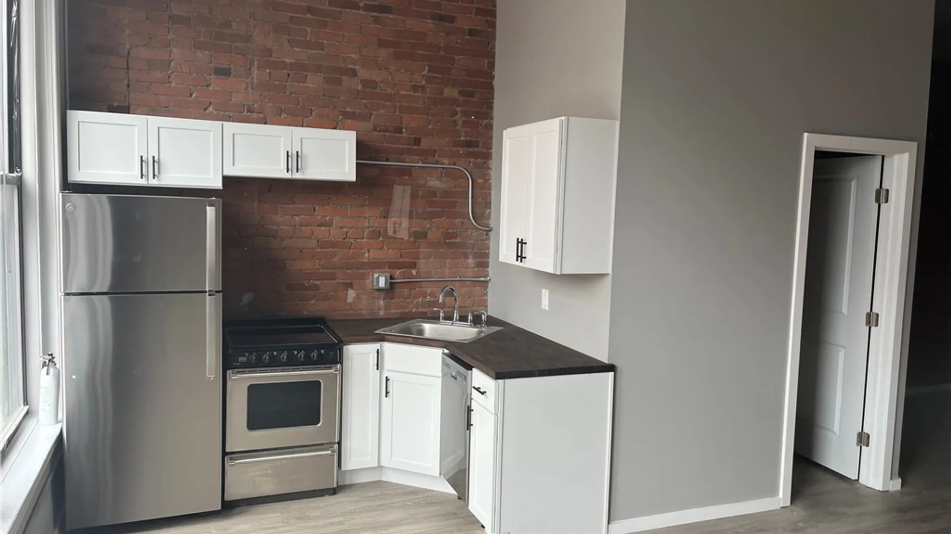 Property at 317 Clinton Street, Syracuse, NY 13202 3