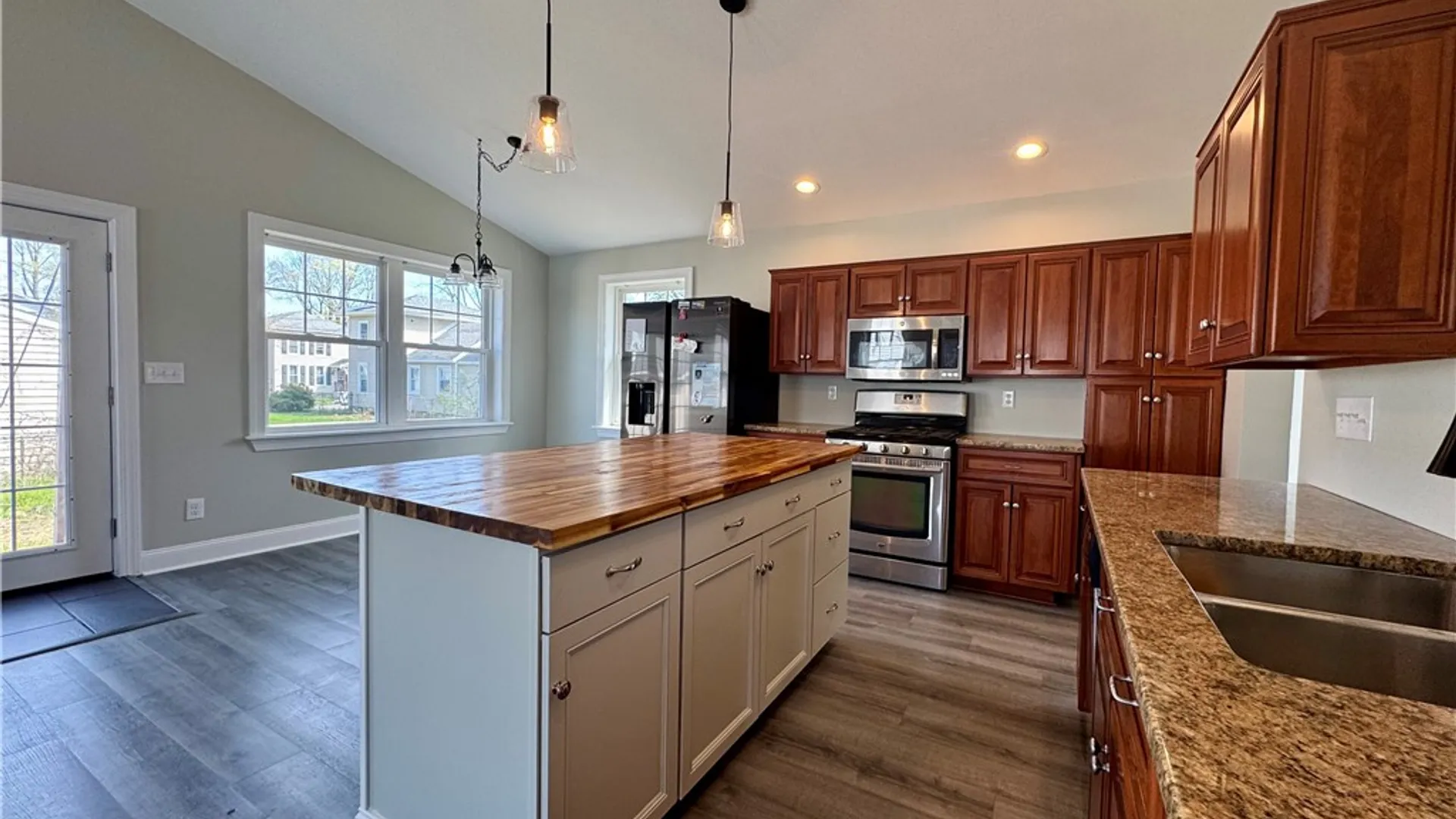 Property at 67 Hamilton Avenue, Auburn, NY 13021 11