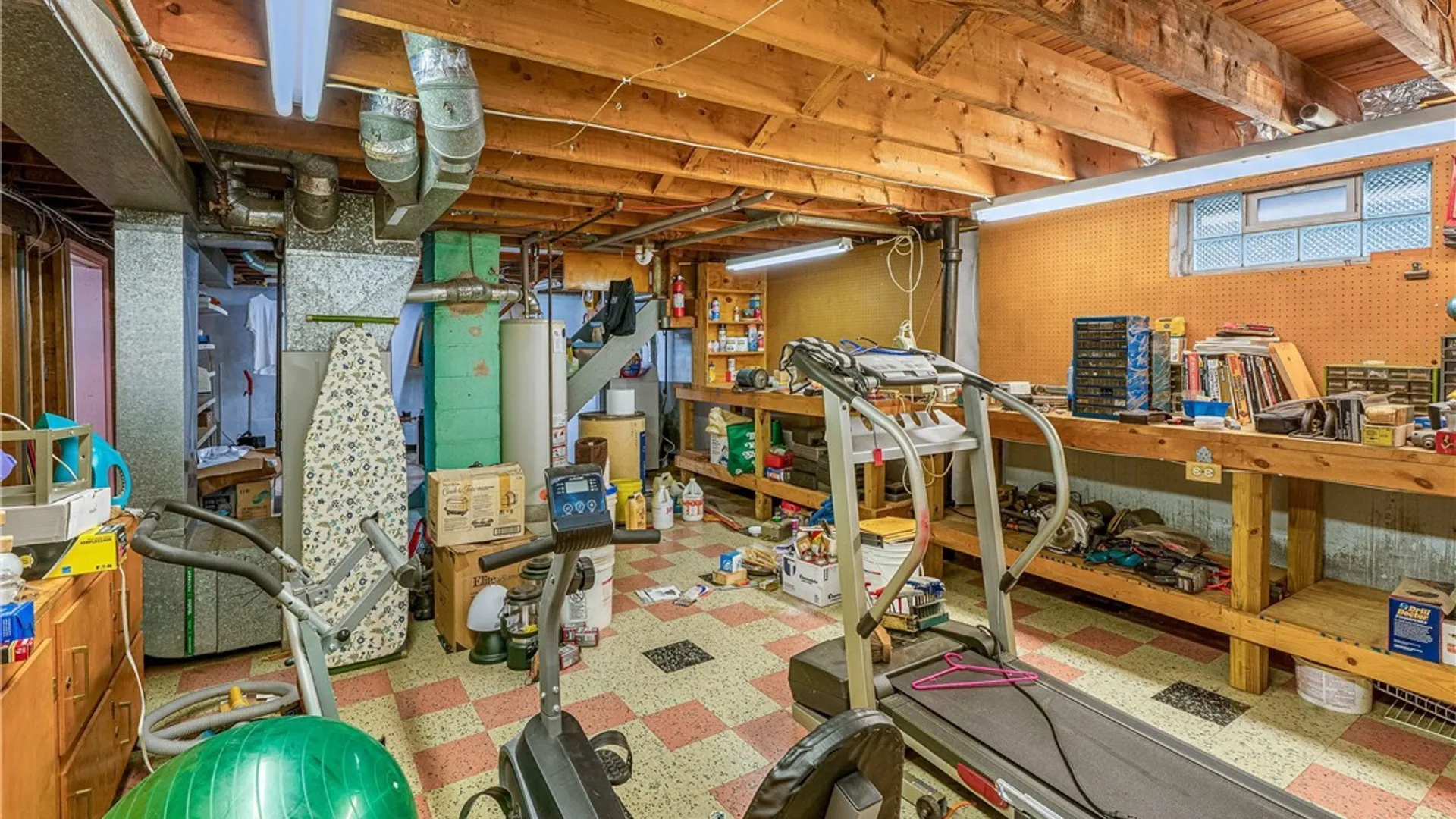 Property at 23 Laura Court, Cheektowaga, NY 14227 25