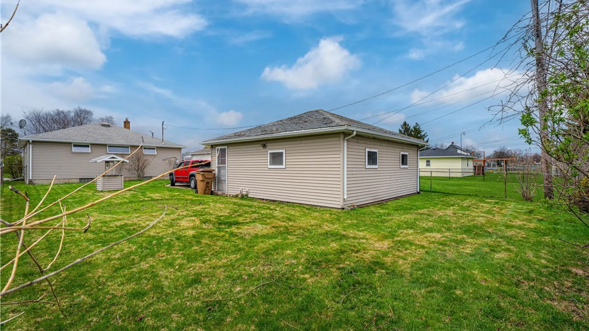 Property at 23 Laura Court, Cheektowaga, NY 14227 32