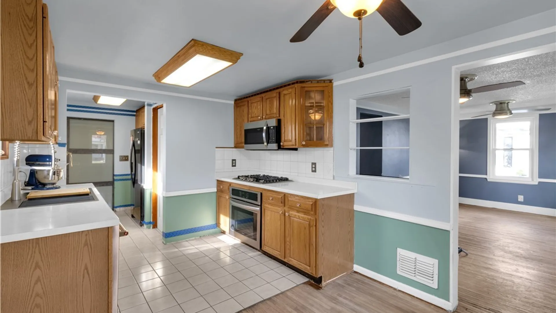 Property at 214 Woodland Drive, Tonawanda, NY 14223 11