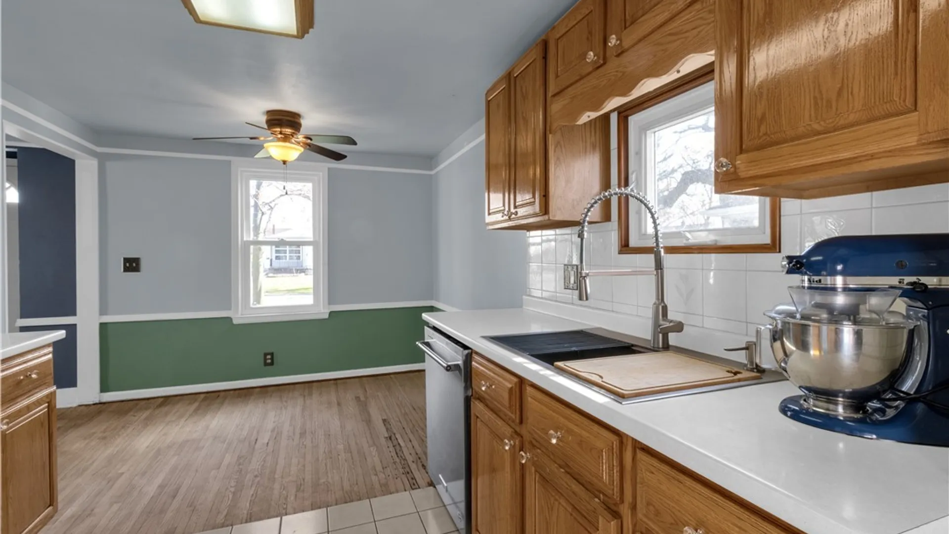 Property at 214 Woodland Drive, Tonawanda, NY 14223 15