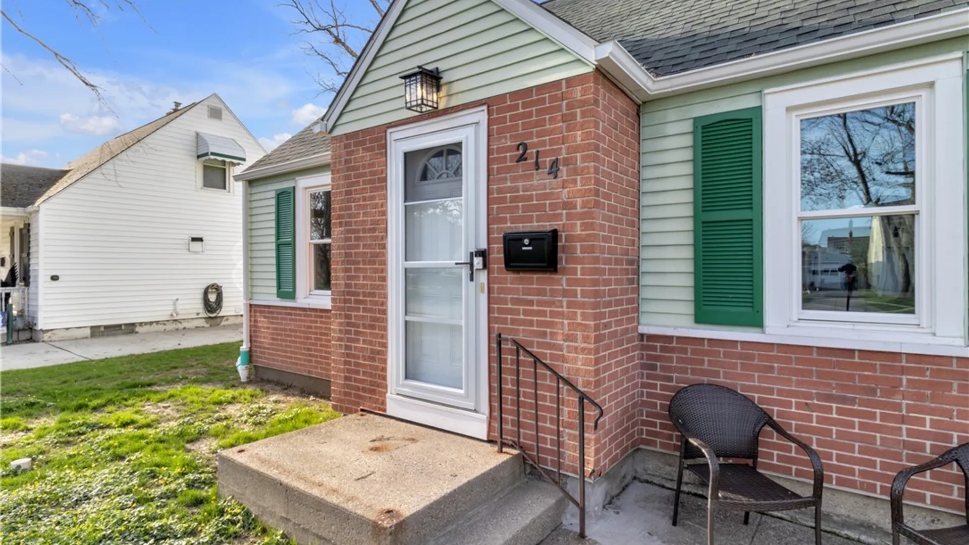 Property at 214 Woodland Drive, Tonawanda, NY 14223 2