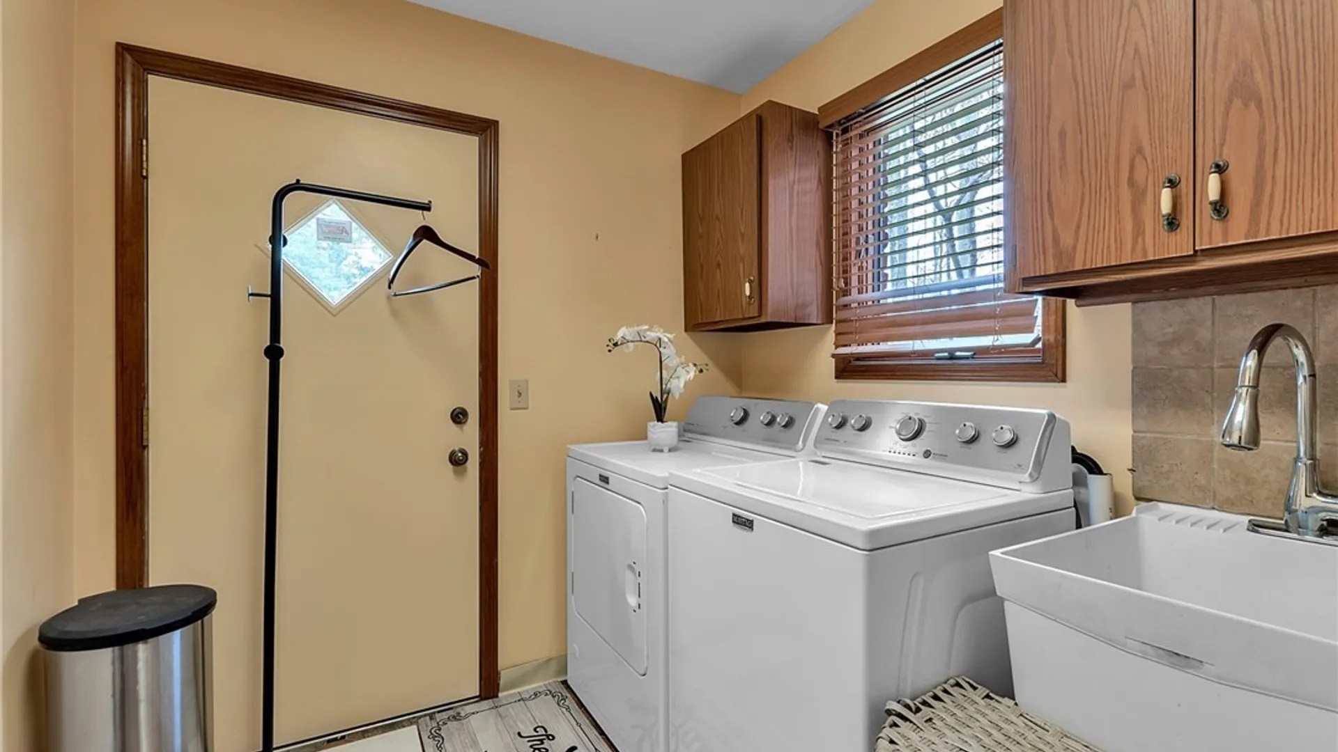 Property at 7 Deer Run Court, Amherst, NY 14221 19