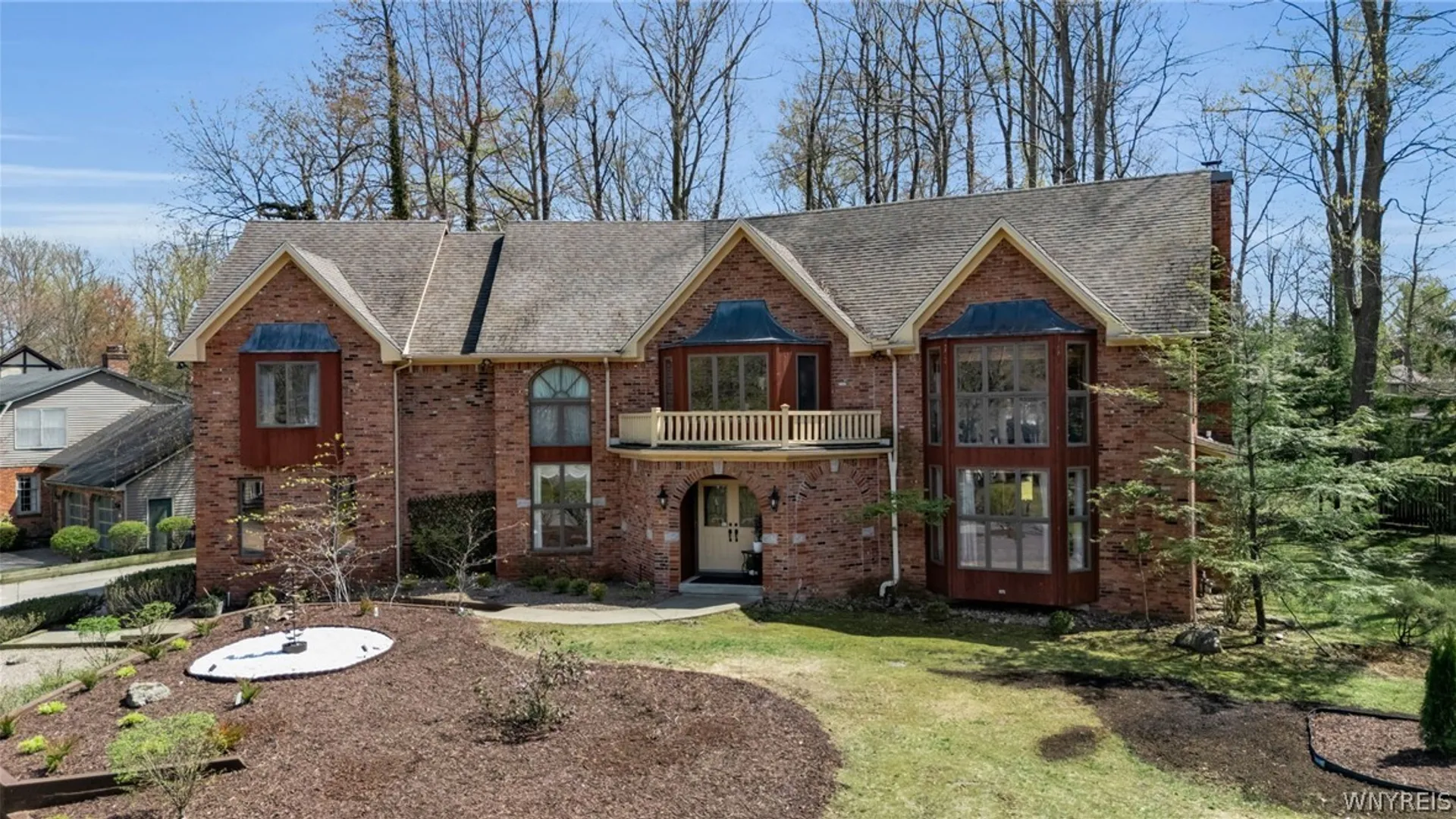 Property at 7 Deer Run Court, Amherst, NY 14221 2