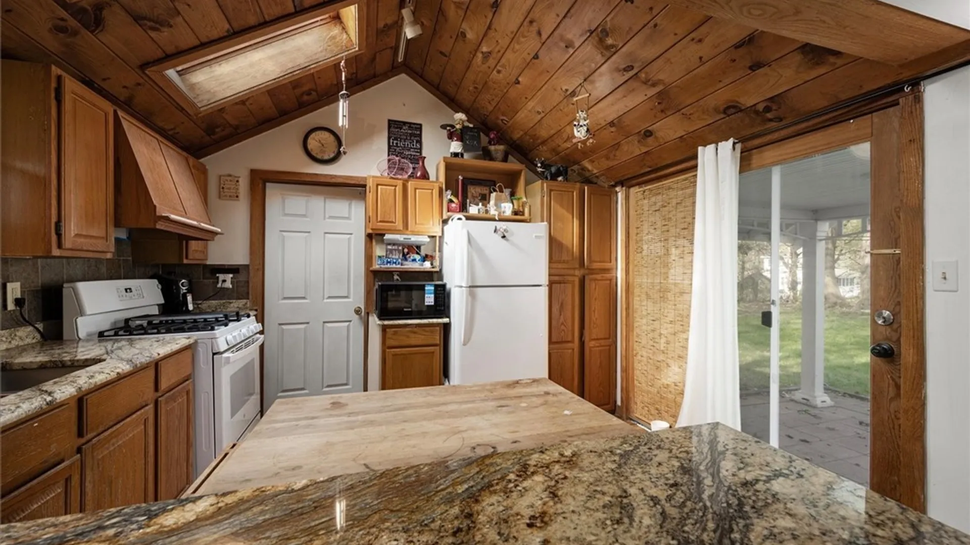 Property at 603 Clinton St, Manlius, NY 13066 3