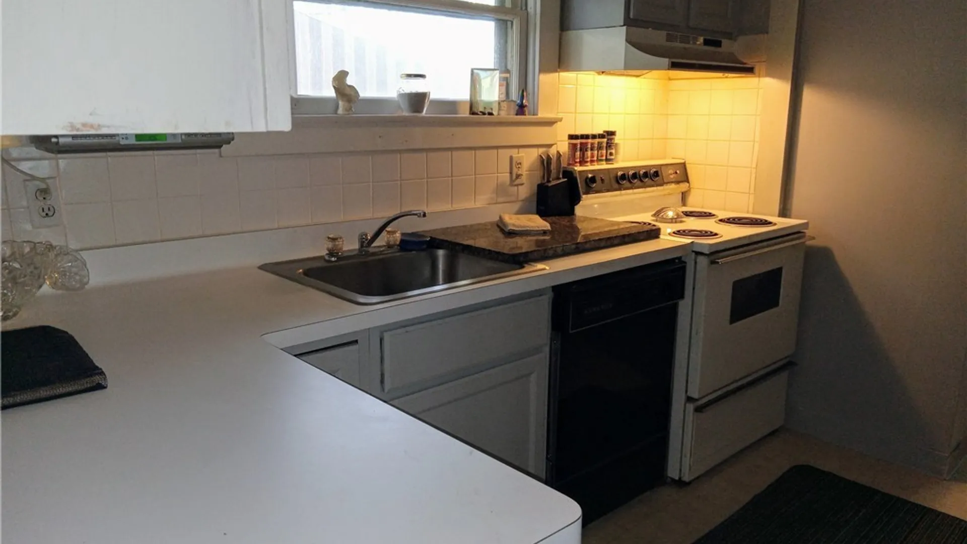 Property at 320 Knowlton Avenue, Tonawanda, NY 14217 11