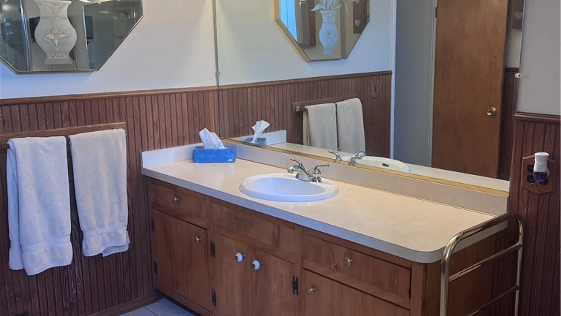 Property at 5588 Seneca Street, West Seneca, NY 14224 11