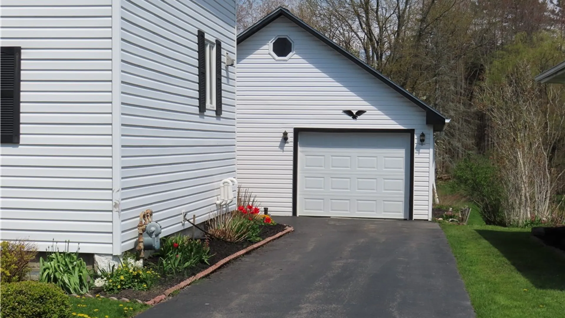 Property at 5588 Seneca Street, West Seneca, NY 14224 13