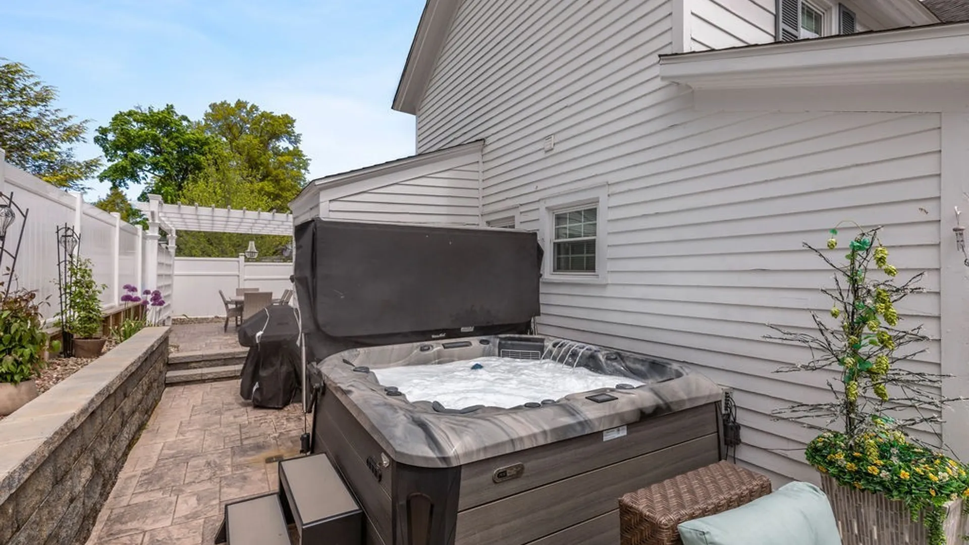 Property at 54 5th Street, Oswego, NY 13126 5