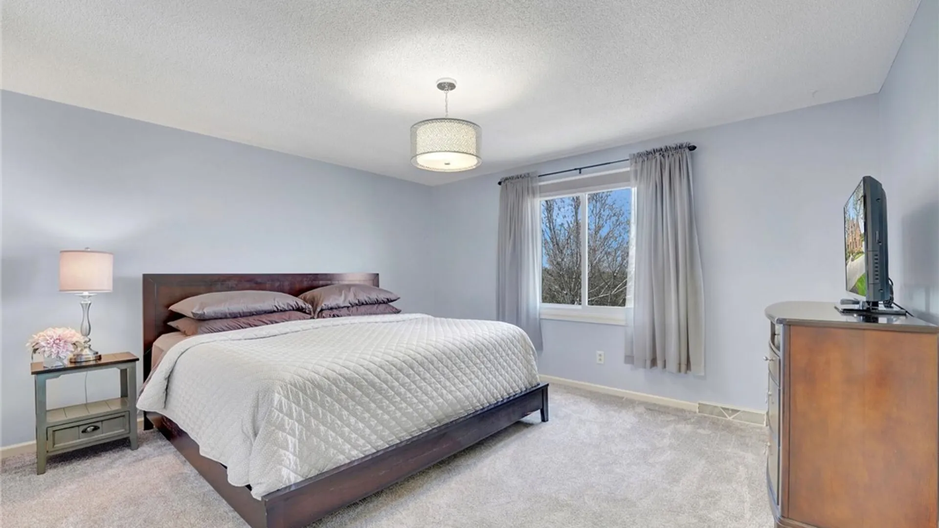 Property at 12 Fox Chapel Drive, Orchard Park, NY 14127 22