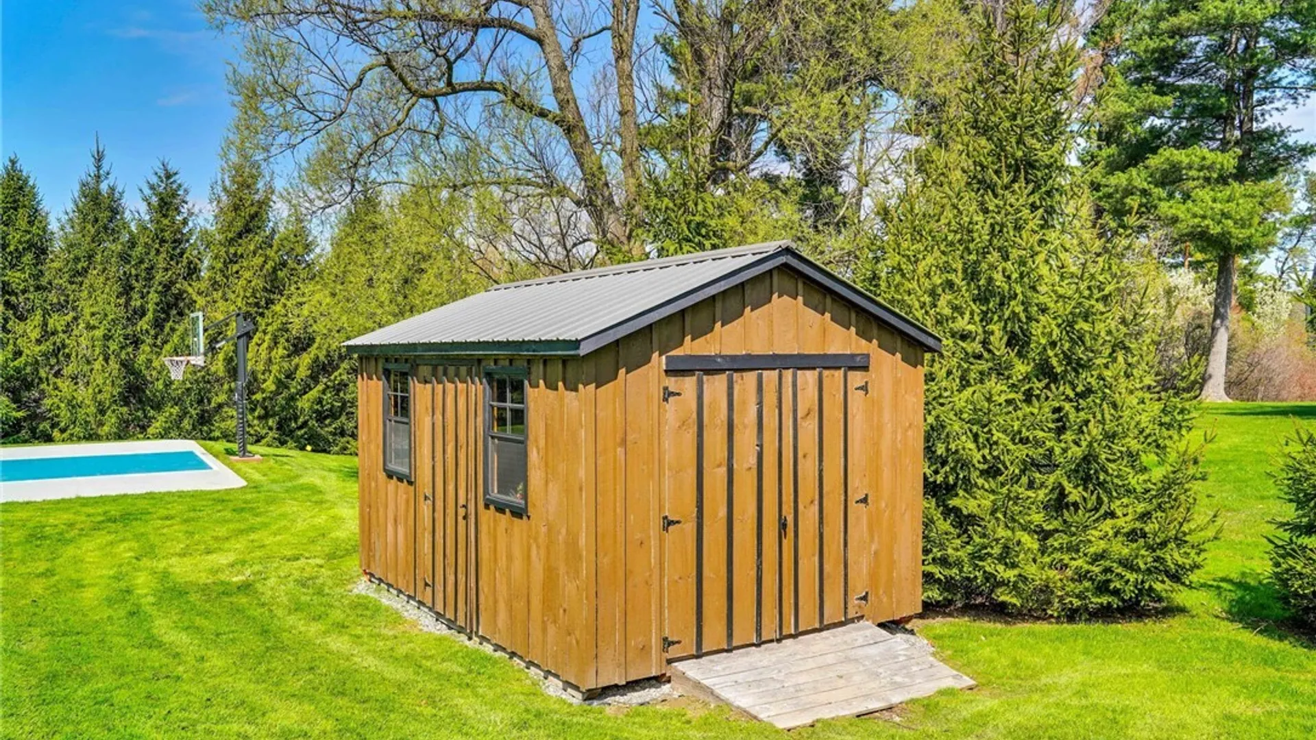 Property at 12 Fox Chapel Drive, Orchard Park, NY 14127 41