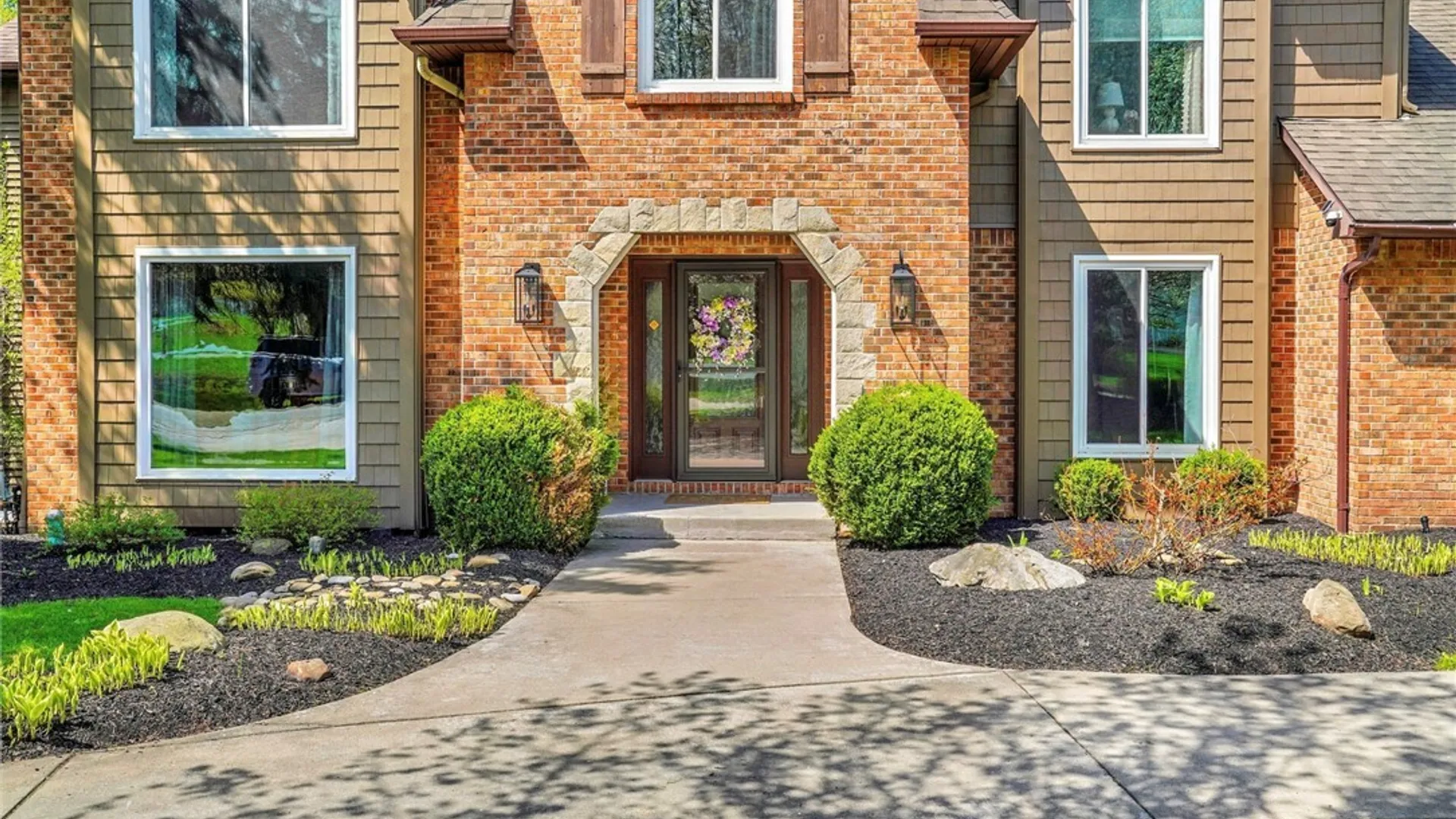 Property at 12 Fox Chapel Drive, Orchard Park, NY 14127 48