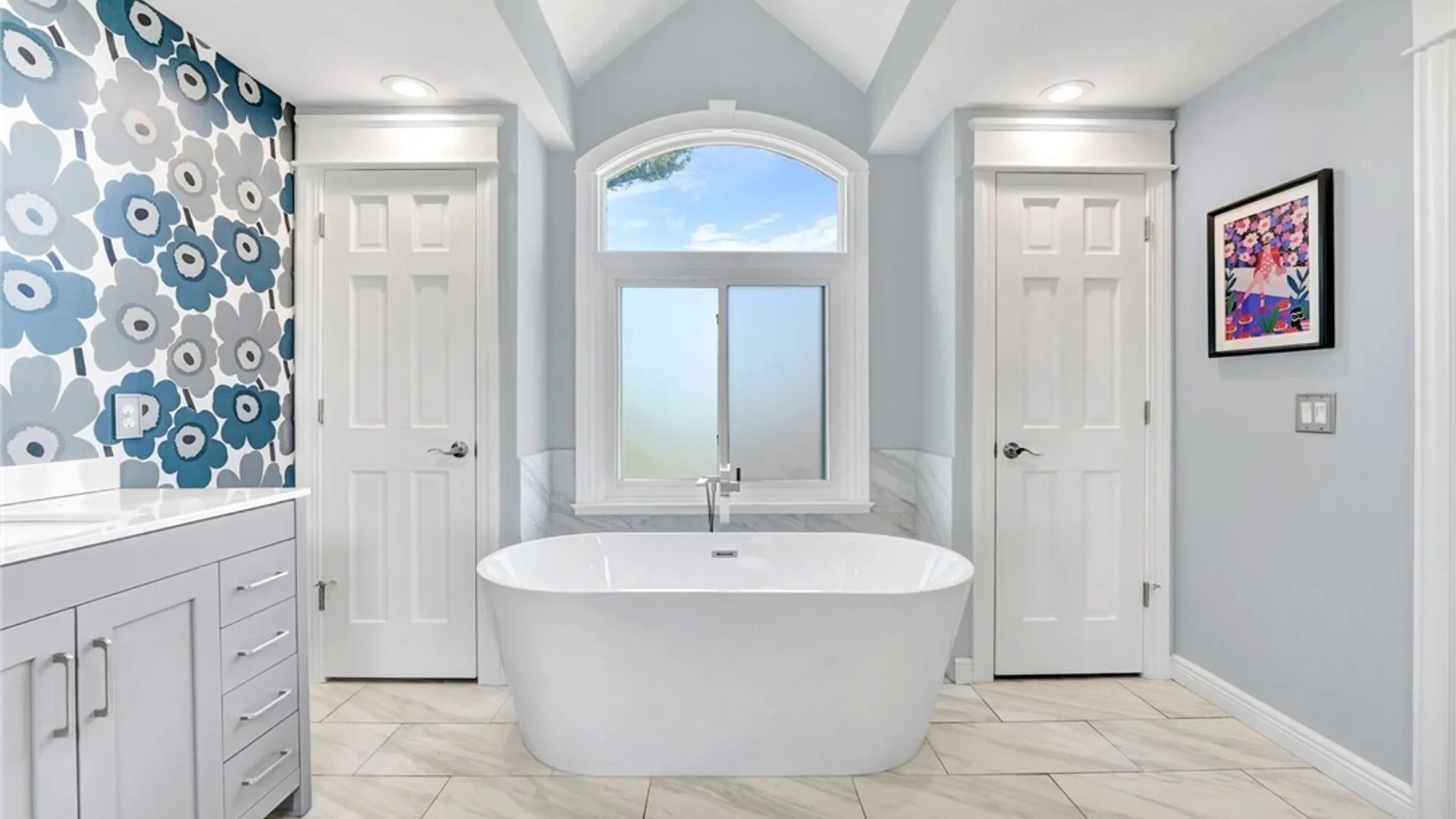 Property at 12 Fox Chapel Drive, Orchard Park, NY 14127 5