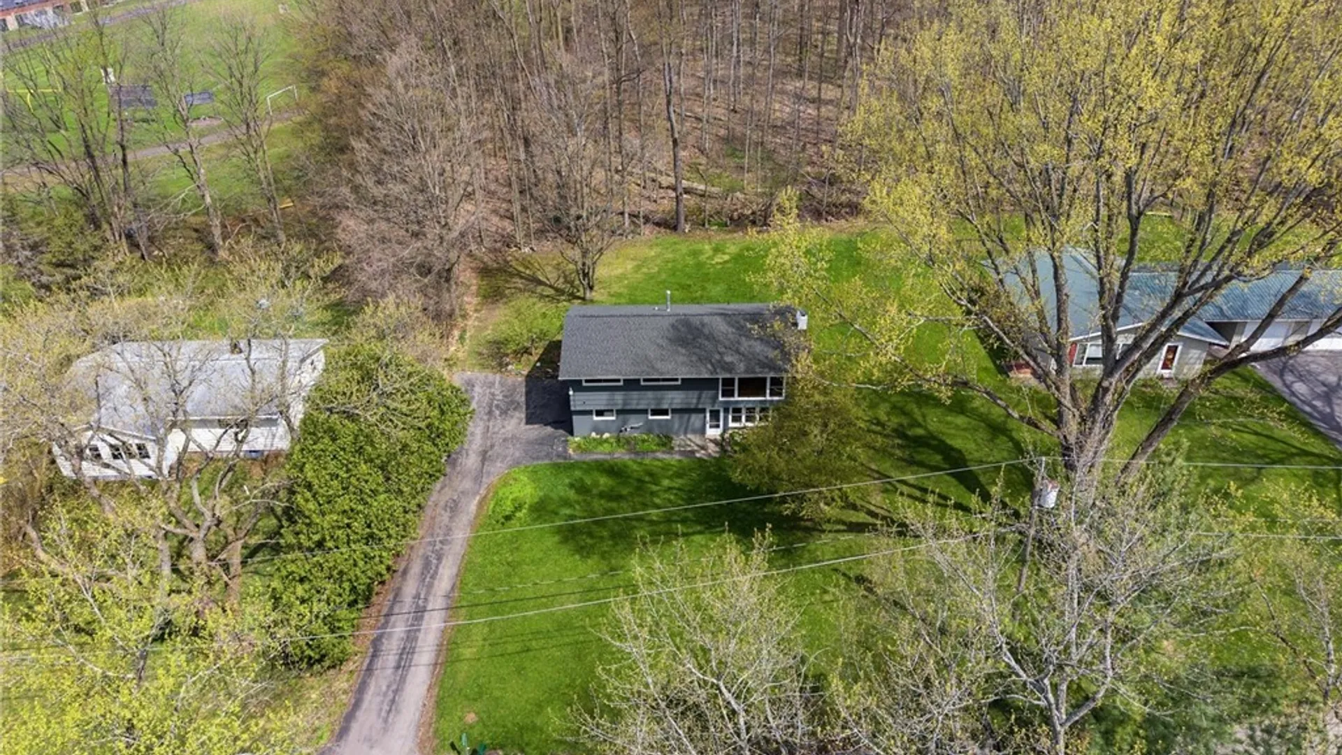 Property at 5839 Winacre Drive, Lafayette, NY 13084 2