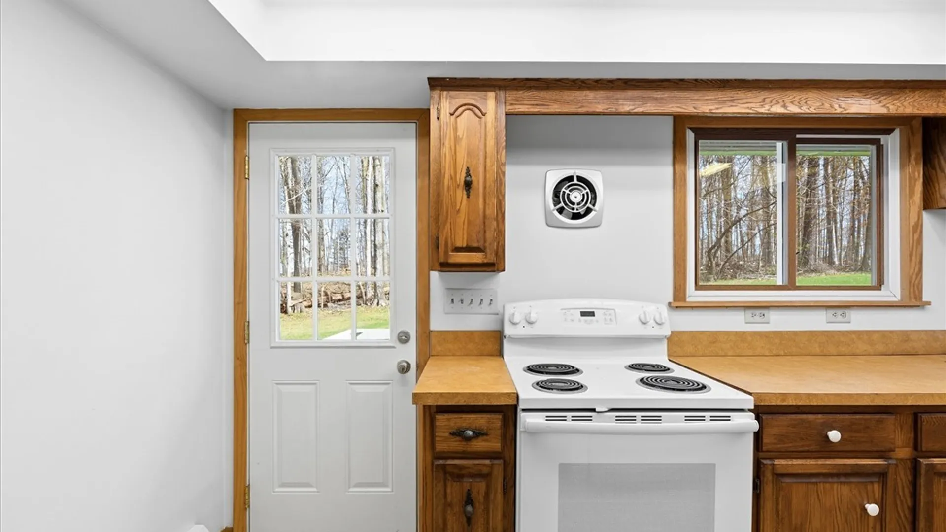 Property at 5839 Winacre Drive, Lafayette, NY 13084 20