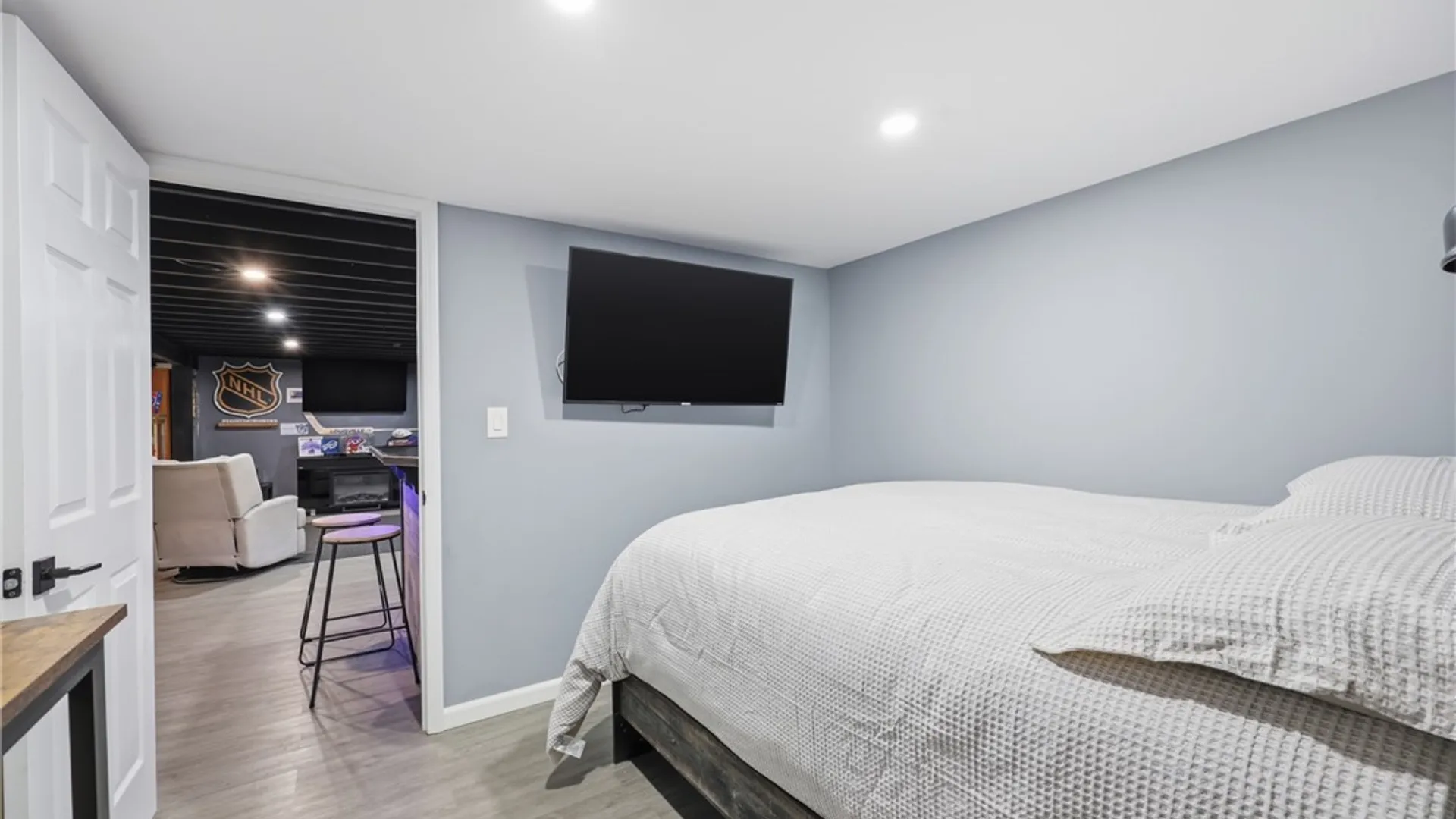 Property at 4 Frantzen, Cheektowaga, NY 14227 22