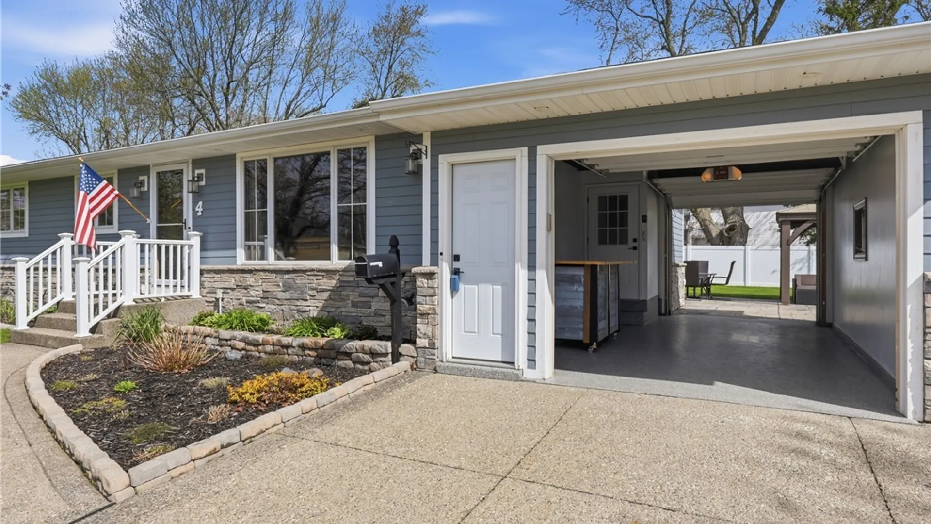 Property at 4 Frantzen, Cheektowaga, NY 14227 4