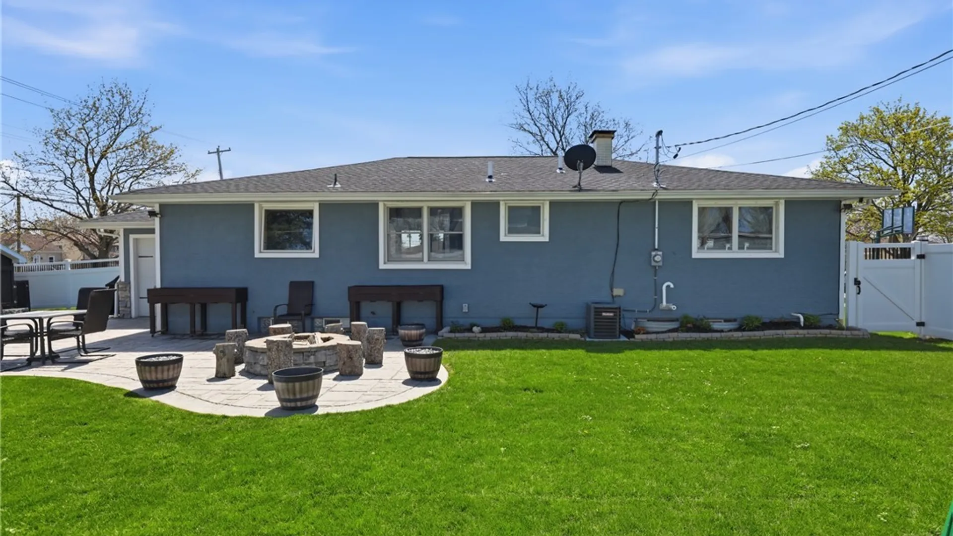 Property at 4 Frantzen, Cheektowaga, NY 14227 40