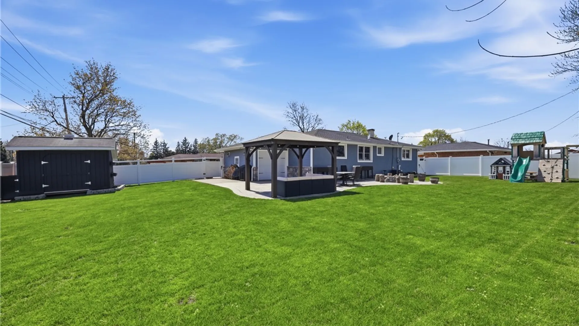 Property at 4 Frantzen, Cheektowaga, NY 14227 41