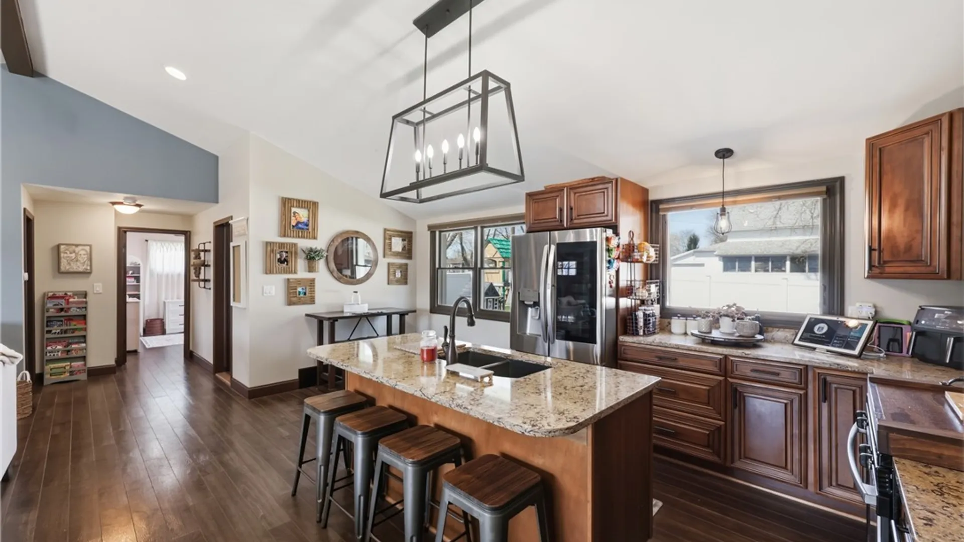 Property at 4 Frantzen, Cheektowaga, NY 14227 7